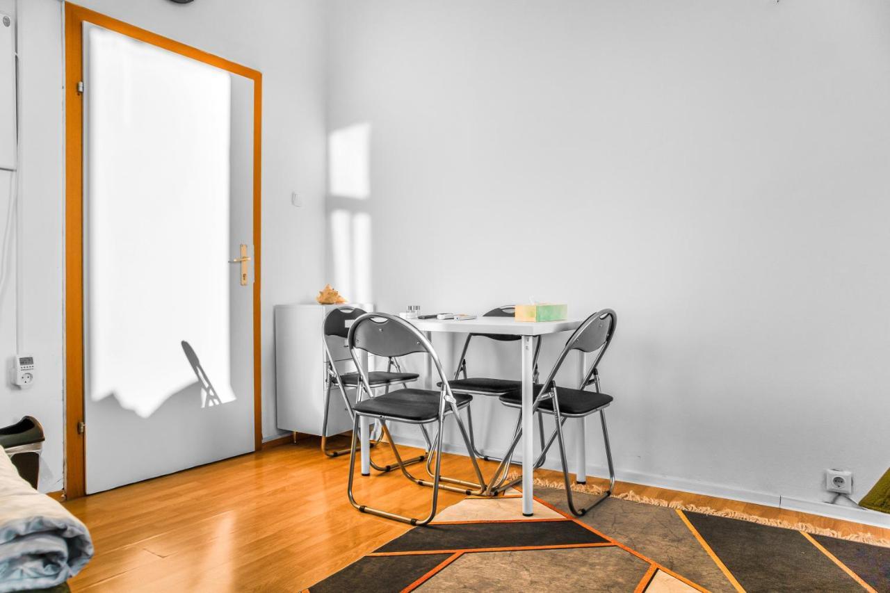 Joyful 2Br Shared Apt Near Millenium Tower & Danube River Viyana Dış mekan fotoğraf