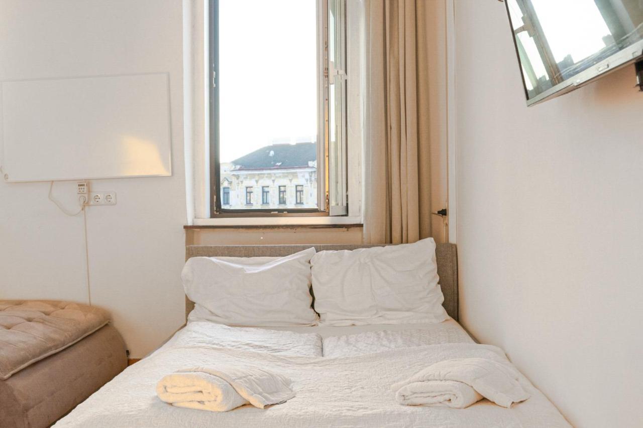 Joyful 2Br Shared Apt Near Millenium Tower & Danube River Viyana Dış mekan fotoğraf