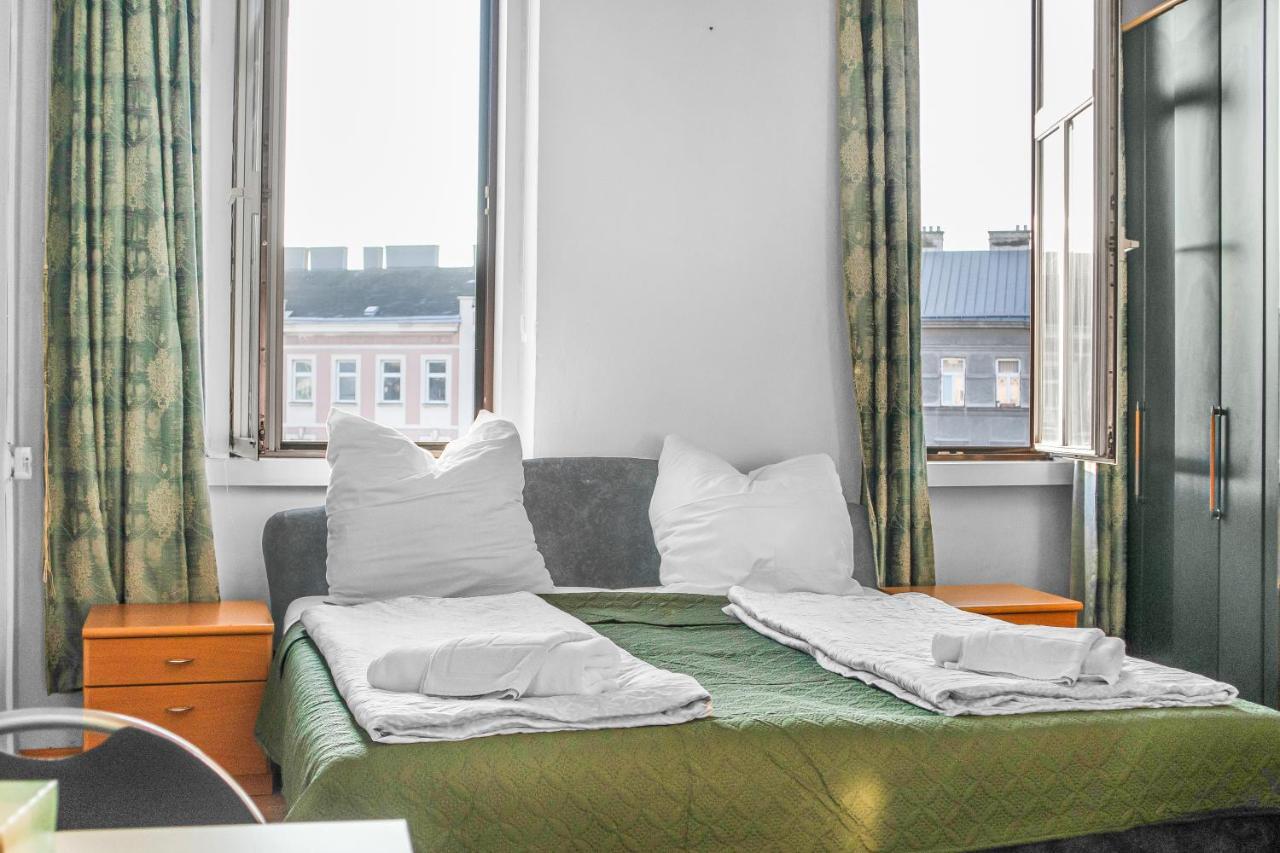Joyful 2Br Shared Apt Near Millenium Tower & Danube River Viyana Dış mekan fotoğraf